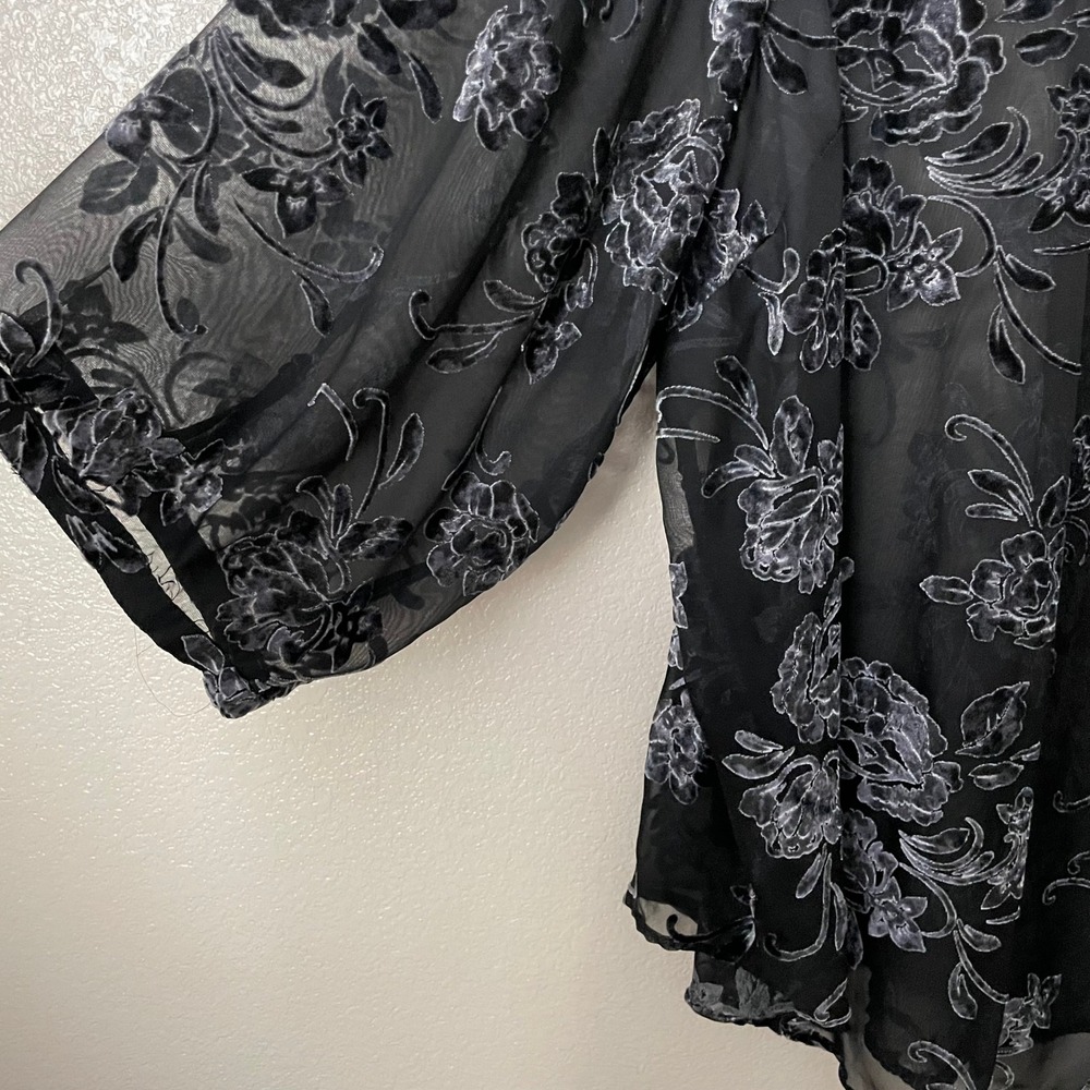Torrid Top Womens 5 5X Black Velvet Burnout Floral Sheer Tunic Whimsigoth Vamp - Picture 7 of 12